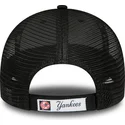 gorra-curva-negra-ajustable-con-logo-rojo-9forty-home-field-de-new-york-yankees-mlb-de-new-era