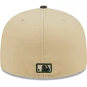 gorra-plana-marron-y-verde-ajustada-5950-team-landscape-de-new-york-yankees-mlb-de-new-era