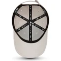 new-era-new-york-yankees-mlb-9forty-league-essential-poly-beige-justerbar-bojd-keps-med-beige-logga