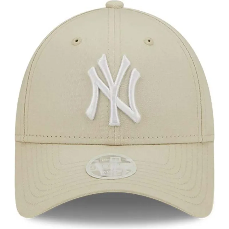 bezowa-regulowana-czapka-z-zakrzywionym-daszkiem-dla-kobiet-9forty-league-essential-new-york-yankees-mlb-new-era