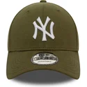 gorra-curva-verde-ajustable-9forty-jersey-essential-de-new-york-yankees-mlb-de-new-era