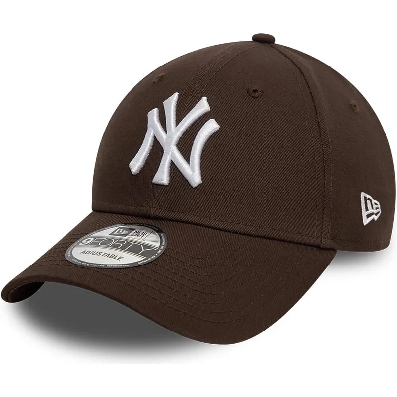 dunkelbraune-verstellbare-9forty-league-essential-kappe-der-new-york-yankees-mlb-von-new-era