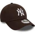 morkbrun-justerbar-kurvad-keps-9forty-league-essential-fran-new-york-yankees-mlb-av-new-era