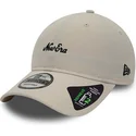 bezowa-czapka-z-daszkiem-regulowana-9twenty-repreve-heritage-script-od-new-era