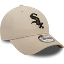 gorra-curva-beige-ajustable-9forty-league-essential-de-chicago-white-sox-mlb-de-new-era