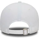 biala-czapka-z-zakrzywionym-daszkiem-regulowana-9forty-repreve-outline-new-york-yankees-mlb-od-new-era