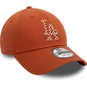 gorra-curva-marron-ajustable-9forty-seasonal-infill-de-los-angeles-dodgers-mlb-de-new-era