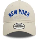 beige-justerbar-bojd-keps-9twenty-wordmark-new-york-yankees-mlb-fran-new-era
