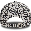 gorra-curva-beige-y-negra-ajustable-9forty-monogram-de-new-york-yankees-mlb-de-new-era