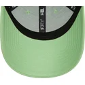 gorra-curva-verde-claro-ajustable-9forty-essential-de-new-era