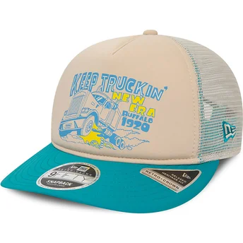 Beige och blå trucker-keps American Keep Truckin 9FIFTY Retro Crown A Frame från New Era