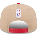 brazowa-i-czerwona-plaska-czapka-snapback-9fifty-draft-2024-chicago-bulls-nba-new-era