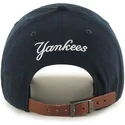 casquette-courbee-bleue-marine-avec-bande-de-cuir-new-york-yankees-mlb-clean-up-47-brand