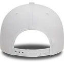 biala-czapka-z-zakrzywionym-daszkiem-typu-snapback-9forty-haas-f1-team-formula-1-od-new-era