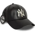 casquette-courbee-noire-ajustable-9forty-leather-new-york-yankees-mlb-new-era