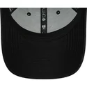 czarna-zakrzywiona-czapka-z-regulacja-z-czerwonym-logo-9forty-league-essential-new-york-yankees-mlb-od-new-era