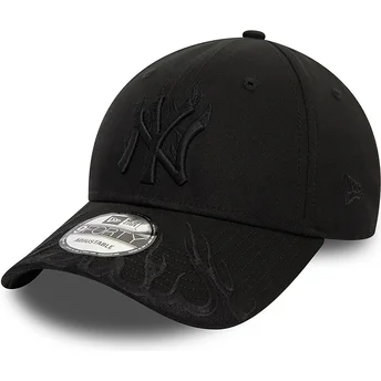 Casquette courbée noire ajustable avec logo noir 9FORTY Flame New York Yankees MLB New Era