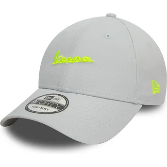 Gorra curva gris ajustable 9FORTY Seasonal de Vespa Piaggio de New Era