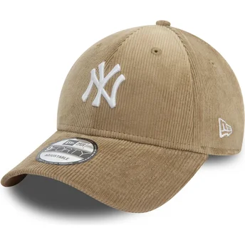 Gorra curva beige ajustable 9FORTY Cord de New York Yankees MLB de New Era