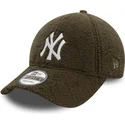 grune-verstellbare-9forty-kappe-borg-der-new-york-yankees-mlb-von-new-era