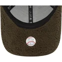 grune-verstellbare-9forty-kappe-borg-der-new-york-yankees-mlb-von-new-era