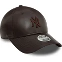 casquette-courbee-marron-ajustable-pour-femme-avec-logo-marron-9forty-midi-pu-new-york-yankees-mlb-new-era