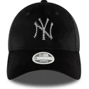 czarna-zakrzywiona-regulowana-czapka-dla-kobiet-9forty-velour-diamante-new-york-yankees-mlb-od-new-era