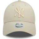 casquette-courbee-beige-ajustable-pour-femme-avec-logo-beige-9forty-pu-new-york-yankees-mlb-new-era