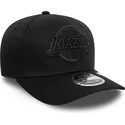 gorra-curva-negra-snapback-9fifty-stretch-snap-de-los-angeles-lakers-nba-de-new-era