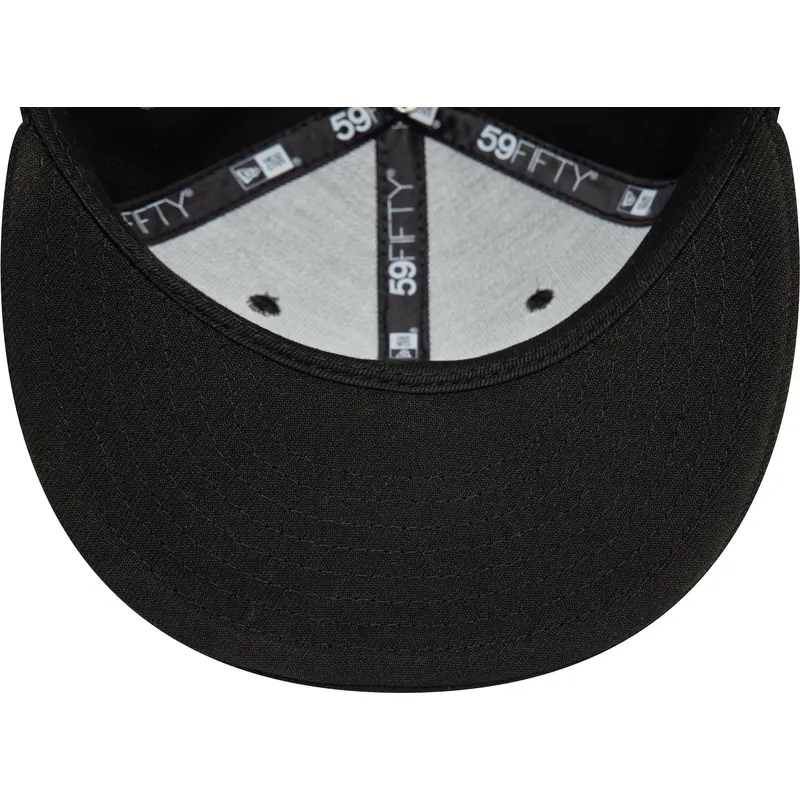 czarna-dopasowana-czapka-z-daszkiem-dla-chlopca-59fifty-new-york-yankees-mlb-new-era