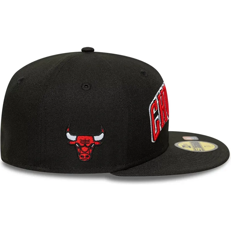 schwarze-enganliegende-59fifty-statement-flat-cap-der-chicago-bulls-nba-von-new-era