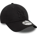 czarna-regulowana-czapka-z-zakrzywionym-daszkiem-z-czarnym-logo-9twenty-league-essential-new-york-yankees-mlb-od-new-era