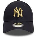 new-era-new-york-yankees-mlb-9forty-metallic-verstellbare-marineblaue-kappe-mit-gebogenem-schirm-und-goldenem-logo