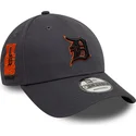 gorra-curva-gris-ajustable-con-logo-naranja-9forty-side-patch-de-detroit-tigers-mlb-de-new-era