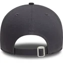 gra-justerbar-bojd-keps-med-orange-logotyp-9forty-side-patch-av-detroit-tigers-mlb-fran-new-era