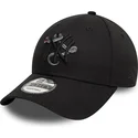 justerbar-svart-bojd-keps-med-svart-logotyp-9forty-icon-av-new-york-yankees-mlb-snake-fran-new-era