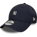 casquette-courbee-bleue-marine-ajustable-9forty-seersucker-new-york-yankees-mlb-new-era