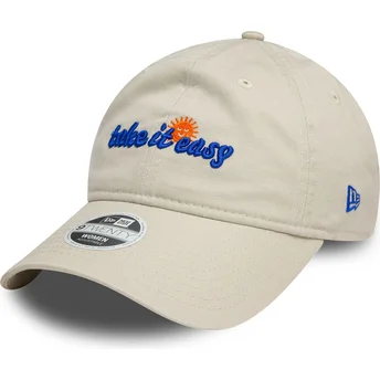 Beżowa, regulowana czapka z zakrzywionym daszkiem dla kobiet 9TWENTY Take It Easy marki New Era