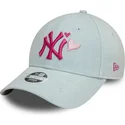 casquette-courbee-bleue-claire-ajustable-pour-femme-avec-logo-rose-9forty-denim-icon-heart-new-york-yankees-mlb-new-era