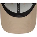 jasnobrazowa-regulowana-czapka-z-zakrzywionym-daszkiem-9forty-flawless-new-york-yankees-mlb-new-era