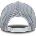 new-era-new-york-yankees-mlb-a-frame-league-essential-beige-och-vit-truckerkeps-med-beige-logotyp