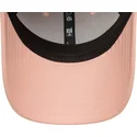 rosa-verstellbare-curved-cap-fur-damen-mit-rosa-logo-9forty-league-essential-der-new-york-yankees-mlb-von-new-era