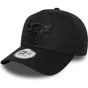 gorra-curva-negra-snapback-e-frame-essential-de-chicago-bulls-nba-de-new-era