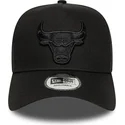 casquette-courbee-noire-snapback-e-frame-essential-chicago-bulls-nba-new-era