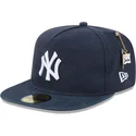 casquette-plate-bleue-marine-ajustee-59fifty-a-frame-championship-side-flag-new-york-yankees-mlb-new-era