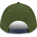 zielono-granatowa-zakrzywiona-czapka-snapback-9forty-m-crown-city-feature-new-york-yankees-mlb-new-era