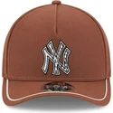 casquette-courbee-marron-snapback-9forty-m-crown-a-frame-motorsport-new-york-yankees-mlb-new-era