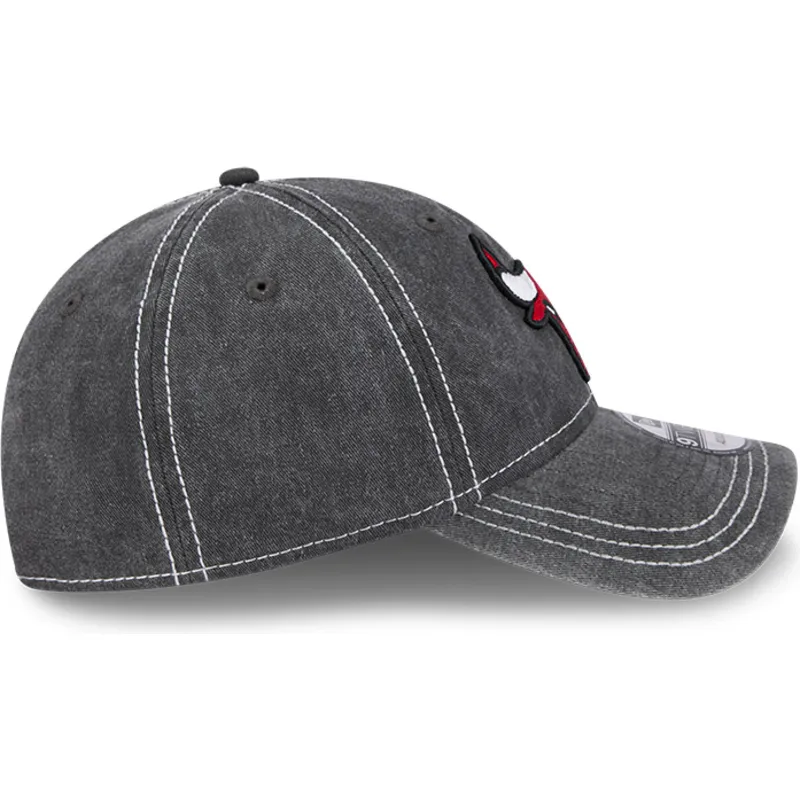 graue-verstellbare-curved-cap-9twenty-washed-contrast-der-chicago-bulls-nba-von-new-era