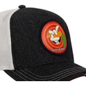 svart-och-vit-trucker-keps-bugs-bunny-loo11-han-looney-tunes-fran-capslab