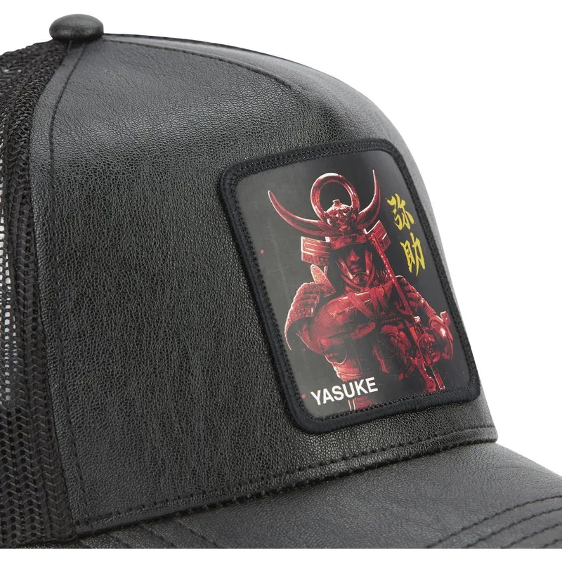 schwarze-trucker-cap-yasuke-yas-assassins-creed-von-capslab